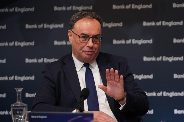英國央行(Bank of England)今天可能會暫停加息，以緩解抵押貸款持有人的壓力